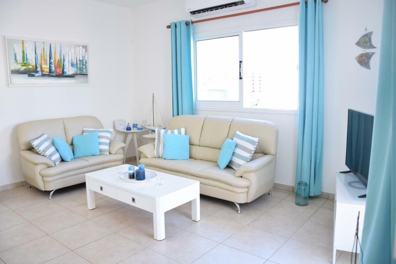 Sol Y Mar Malama Villa Paralimni Exterior foto