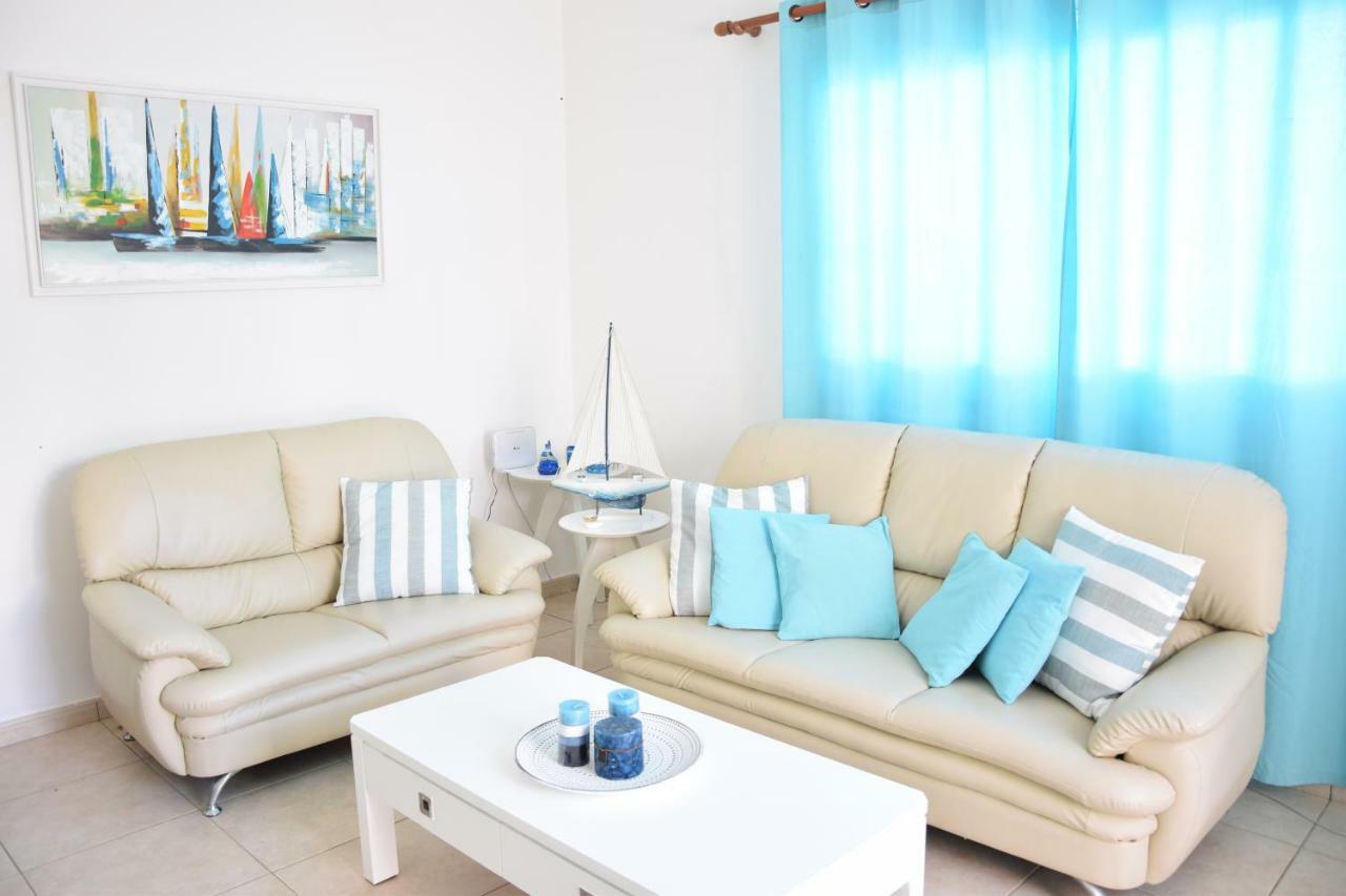 Sol Y Mar Malama Villa Paralimni Exterior foto